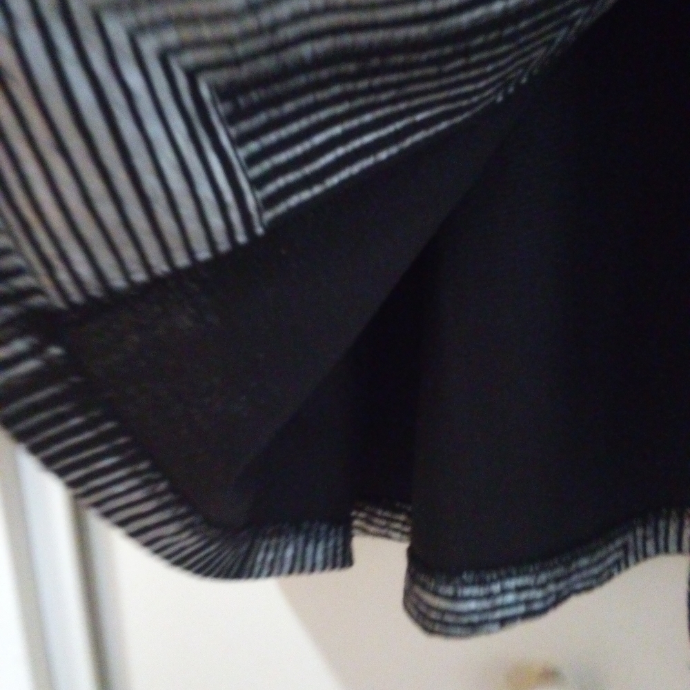 Women's Jacket - Picture 6 of 14